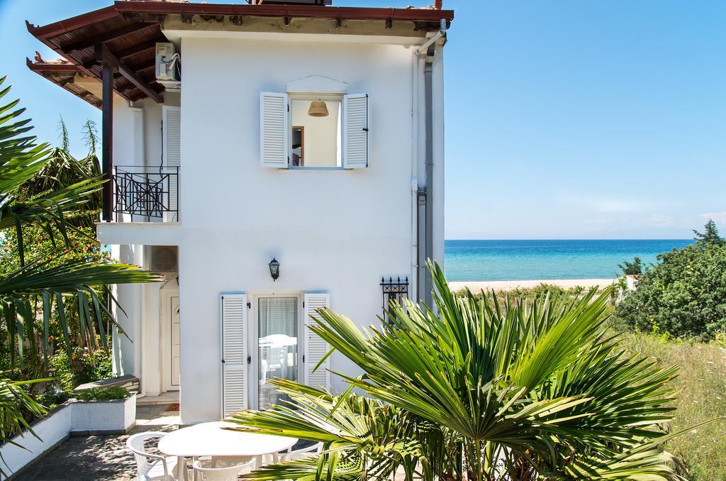 Beach Front Villa Nea Kallikrateia المظهر الخارجي الصورة